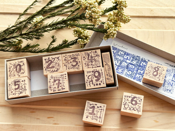 Kurukynki Numeric Stamp Sett  (L) - Light